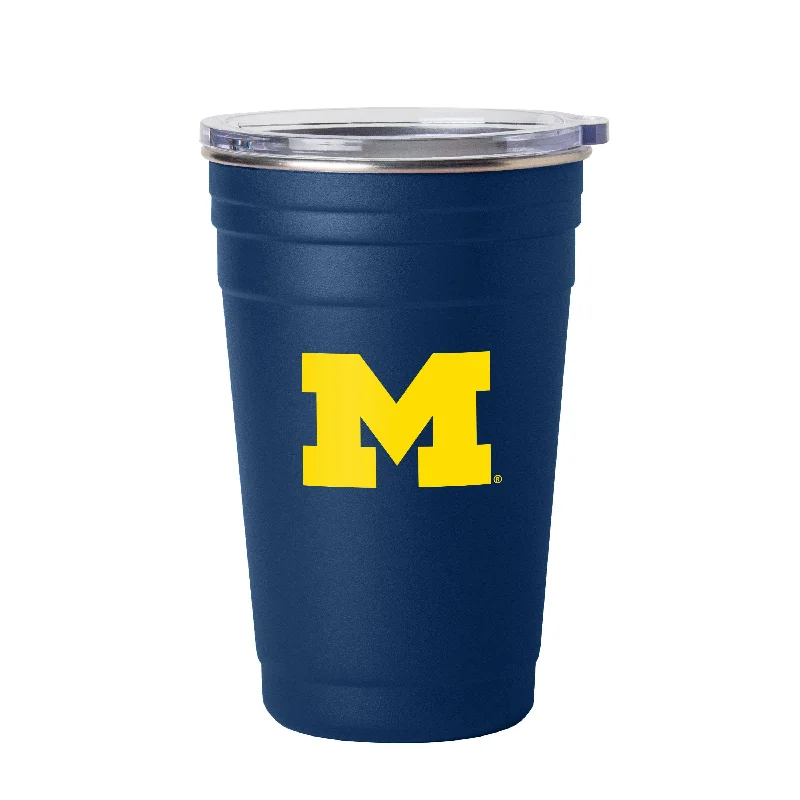 Team Mugs For Soccer Teams-Michigan 22oz Flipside Stainless Cup