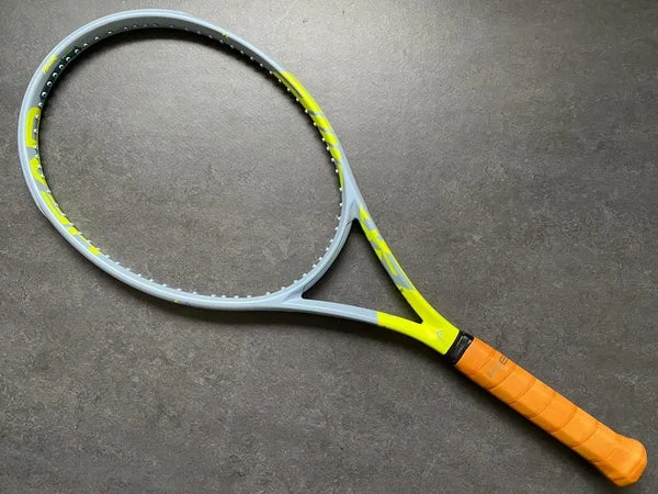 Soft Grip Tennis Rackets-Head TGT348.1 Graphene 360+ Extreme Tour