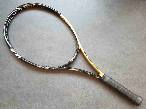 Tournament Tennis Rackets For Control-Wilson H22 BLX Blade 98 (18X20)